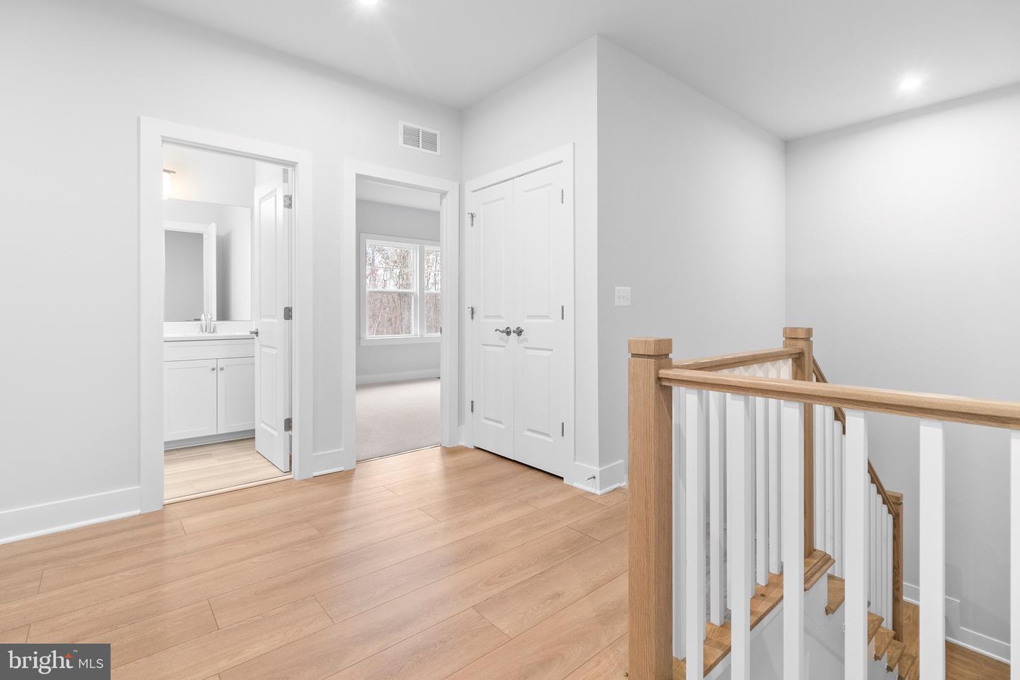 8618 SYCAMORE SPRINGS WAY, NOKESVILLE, Virginia 20181, 5 Bedrooms Bedrooms, ,5 BathroomsBathrooms,Residential,For sale,8618 SYCAMORE SPRINGS WAY,VAPW2107746 MLS # VAPW2107746 8618 SYCAMORE SPRINGS WAY, NOKESVILLE, Virginia 20181, 5 Bedrooms Bedrooms, ,5 BathroomsBathrooms,Residential,For sale,8618 SYCAMORE SPRINGS WAY,VAPW2107746 MLS # VAPW2107746