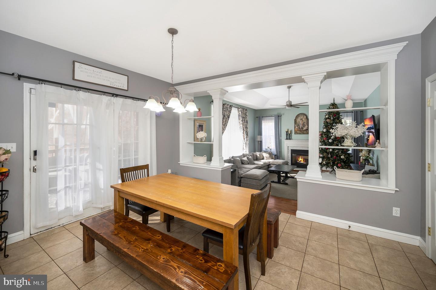 8 OAK CREST CT, FREDERICKSBURG, Virginia 22405, 5 Bedrooms Bedrooms, ,3 BathroomsBathrooms,Residential,For sale,8 OAK CREST CT,VAST2044224 MLS # VAST2044224