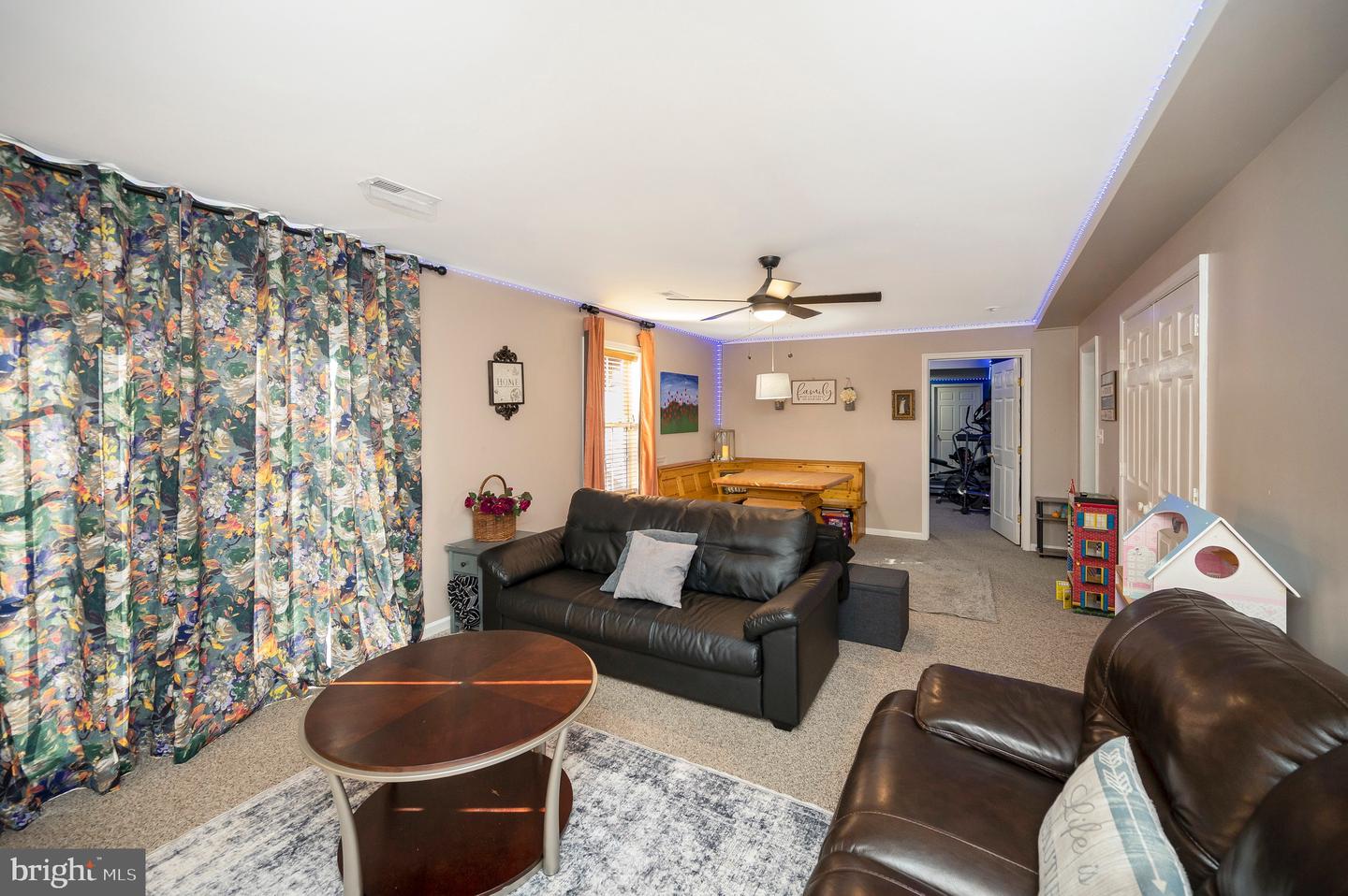 8 OAK CREST CT, FREDERICKSBURG, Virginia 22405, 5 Bedrooms Bedrooms, ,3 BathroomsBathrooms,Residential,For sale,8 OAK CREST CT,VAST2044224 MLS # VAST2044224