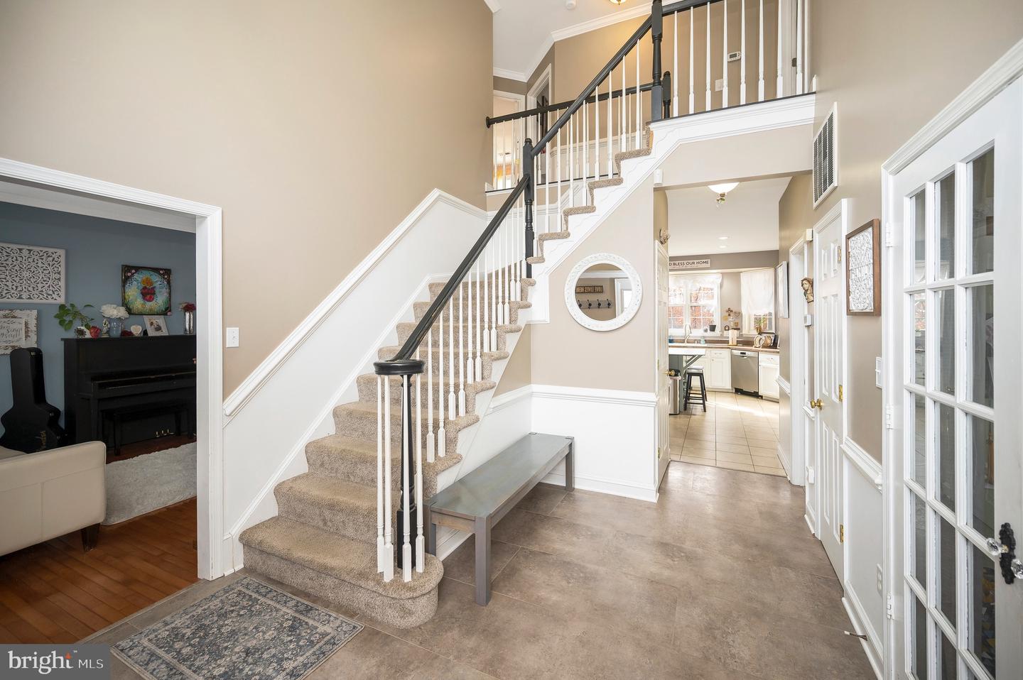 8 OAK CREST CT, FREDERICKSBURG, Virginia 22405, 5 Bedrooms Bedrooms, ,3 BathroomsBathrooms,Residential,For sale,8 OAK CREST CT,VAST2044224 MLS # VAST2044224