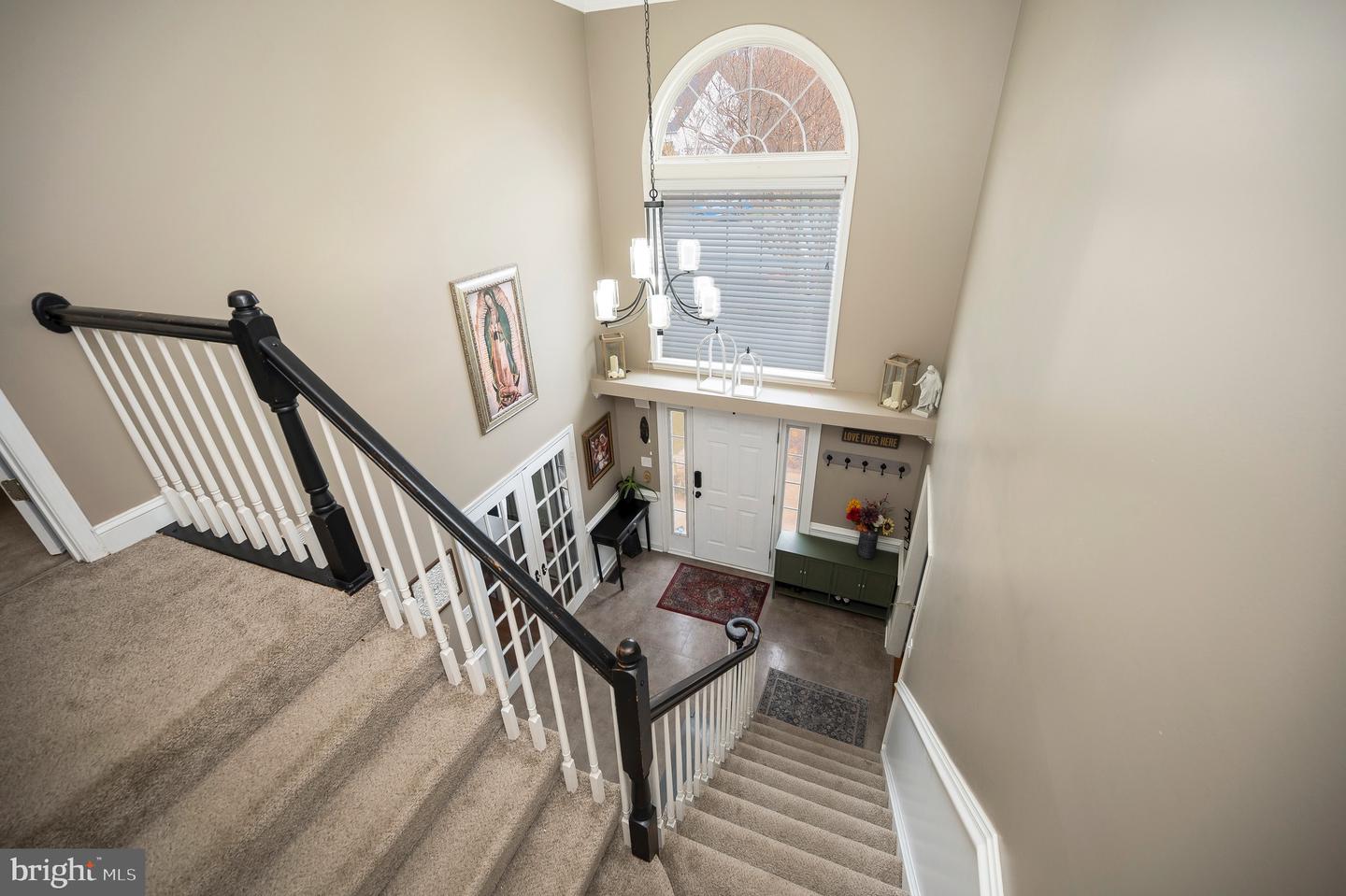 8 OAK CREST CT, FREDERICKSBURG, Virginia 22405, 5 Bedrooms Bedrooms, ,3 BathroomsBathrooms,Residential,For sale,8 OAK CREST CT,VAST2044224 MLS # VAST2044224