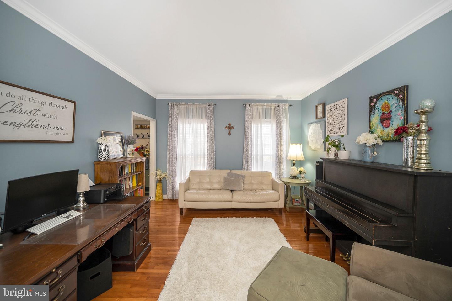 8 OAK CREST CT, FREDERICKSBURG, Virginia 22405, 5 Bedrooms Bedrooms, ,3 BathroomsBathrooms,Residential,For sale,8 OAK CREST CT,VAST2044224 MLS # VAST2044224