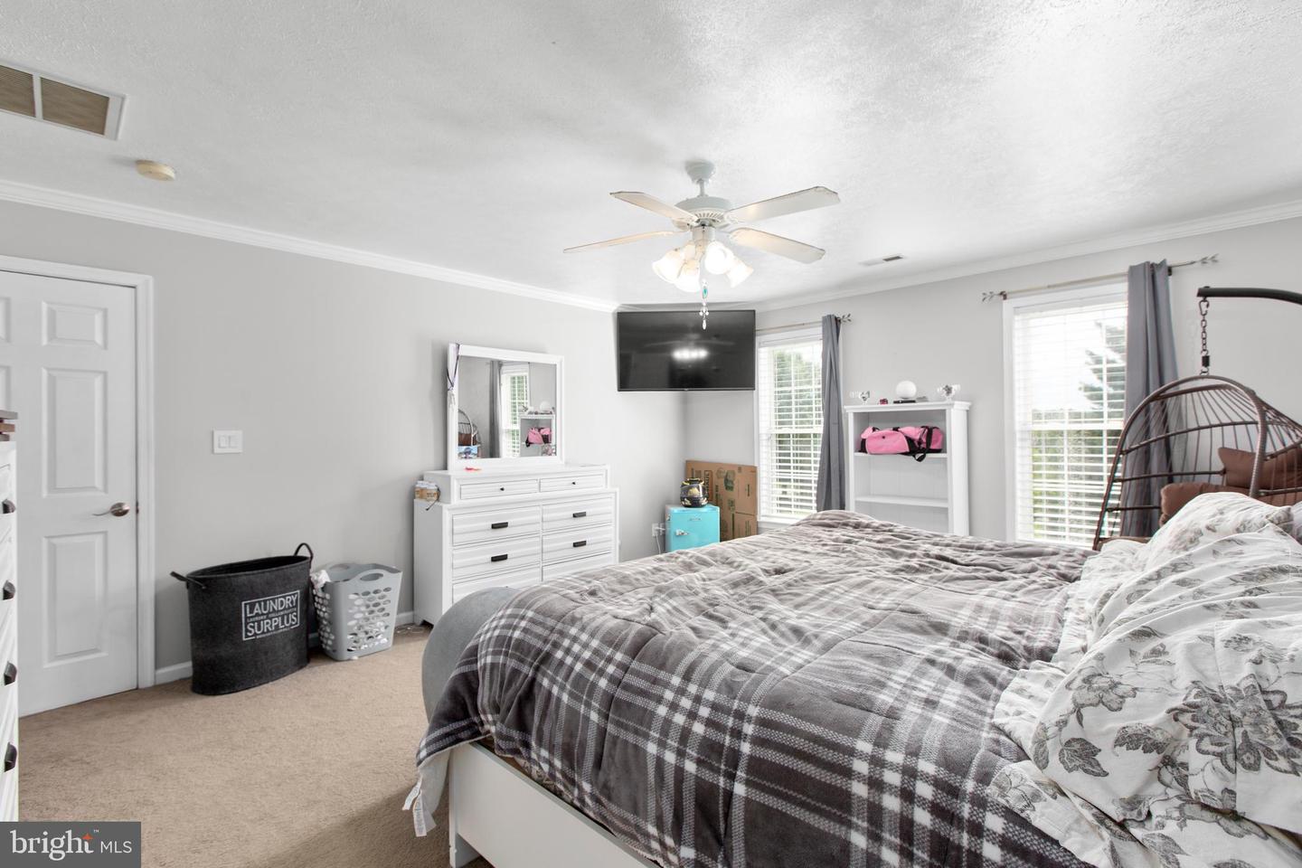 10747 GREENBRIAR LN, SPOTSYLVANIA, Virginia 22553, 5 Bedrooms Bedrooms, ,3 BathroomsBathrooms,Residential,For sale,10747 GREENBRIAR LN,VASP2037618 MLS # VASP2037618