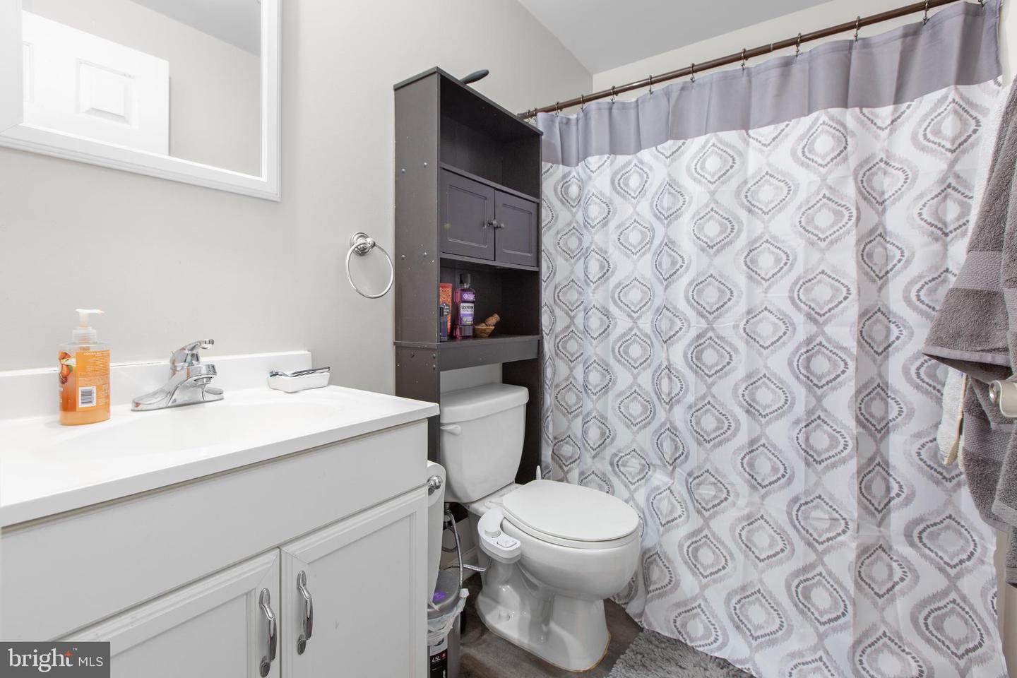 10747 GREENBRIAR LN, SPOTSYLVANIA, Virginia 22553, 5 Bedrooms Bedrooms, ,3 BathroomsBathrooms,Residential,For sale,10747 GREENBRIAR LN,VASP2037618 MLS # VASP2037618