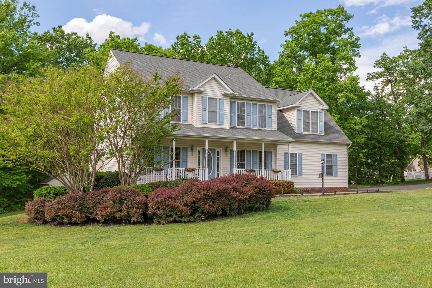 10747 GREENBRIAR LN, SPOTSYLVANIA, Virginia 22553, 5 Bedrooms Bedrooms, ,3 BathroomsBathrooms,Residential,For sale,10747 GREENBRIAR LN,VASP2037618 MLS # VASP2037618