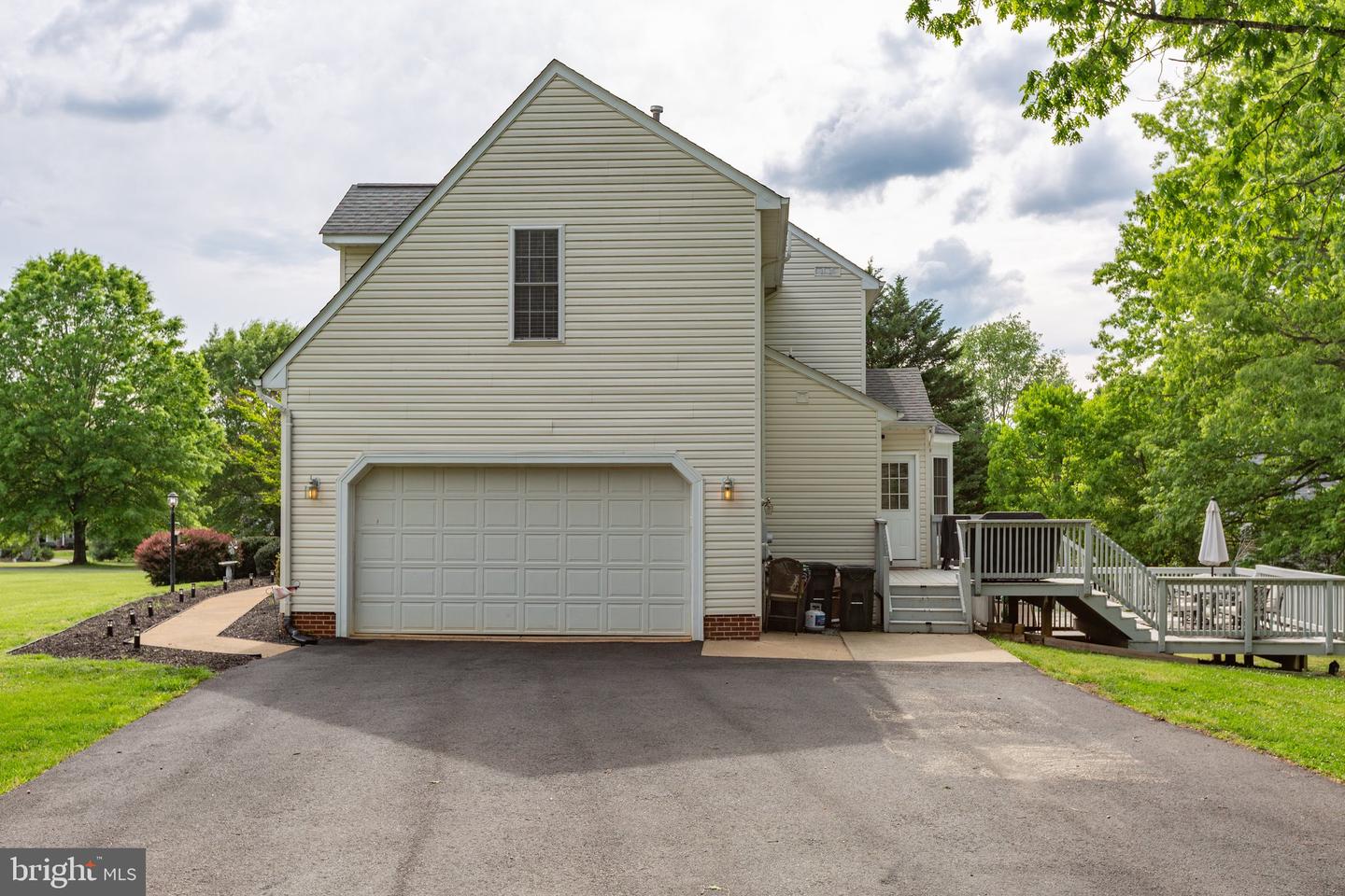 10747 GREENBRIAR LN, SPOTSYLVANIA, Virginia 22553, 5 Bedrooms Bedrooms, ,3 BathroomsBathrooms,Residential,For sale,10747 GREENBRIAR LN,VASP2037618 MLS # VASP2037618