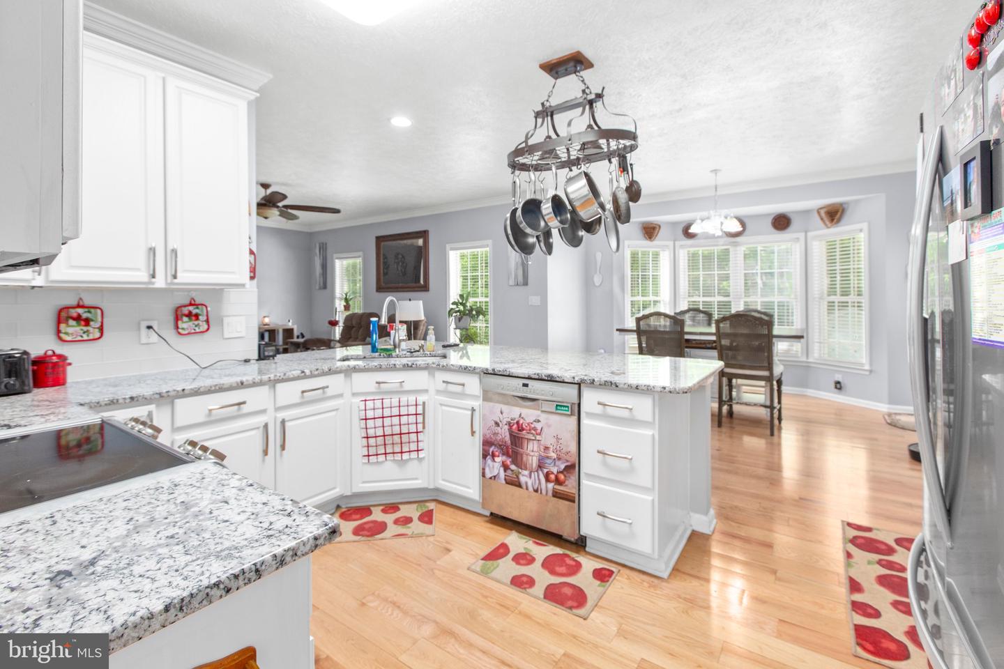 10747 GREENBRIAR LN, SPOTSYLVANIA, Virginia 22553, 5 Bedrooms Bedrooms, ,3 BathroomsBathrooms,Residential,For sale,10747 GREENBRIAR LN,VASP2037618 MLS # VASP2037618