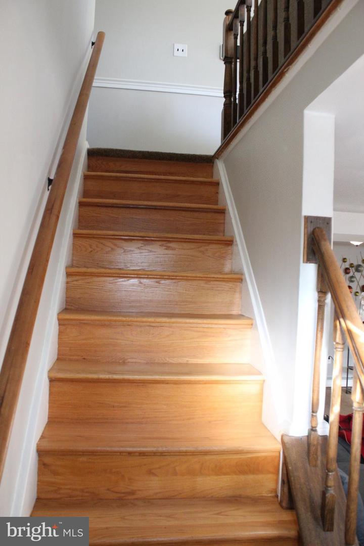 4550 KENDALL DR, WOODBRIDGE, Virginia 22193, 4 Bedrooms Bedrooms, ,2 BathroomsBathrooms,Residential,For sale,4550 KENDALL DR,VAPW2108078 MLS # VAPW2108078 4550 KENDALL DR, WOODBRIDGE, Virginia 22193, 4 Bedrooms Bedrooms, ,2 BathroomsBathrooms,Residential,For sale,4550 KENDALL DR,VAPW2108078 MLS # VAPW2108078