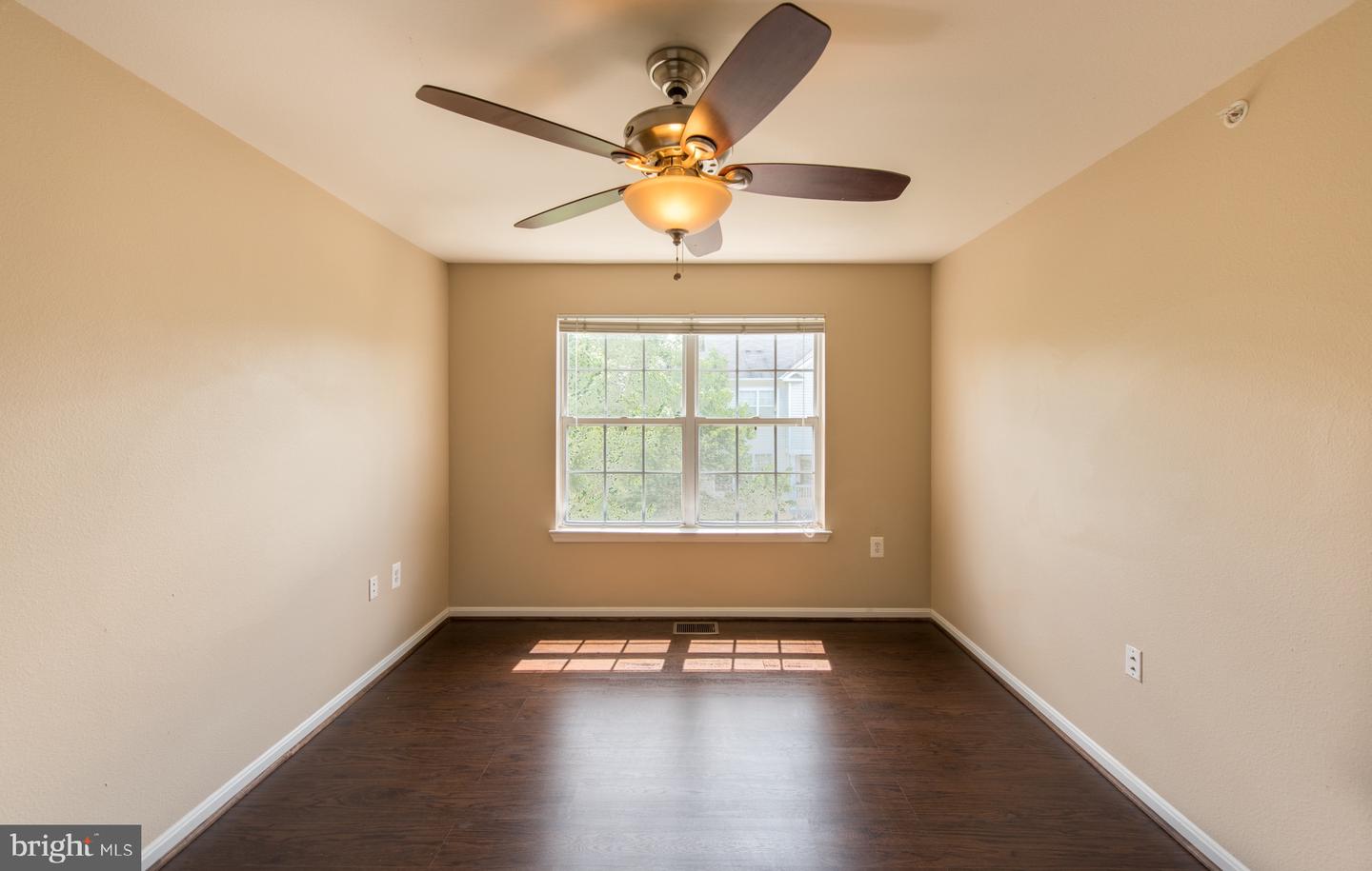 13056 MARCEY CREEK RD #13056, HERNDON, Virginia 20171, 2 Bedrooms Bedrooms, ,2 BathroomsBathrooms,Residential,For sale,13056 MARCEY CREEK RD #13056,VAFX2280126 MLS # VAFX2280126 13056 MARCEY CREEK RD #13056, HERNDON, Virginia 20171, 2 Bedrooms Bedrooms, ,2 BathroomsBathrooms,Residential,For sale,13056 MARCEY CREEK RD #13056,VAFX2280126 MLS # VAFX2280126