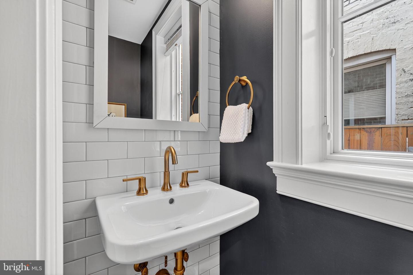 114 4TH ST NE, WASHINGTON, District Of Columbia 20002, 4 Bedrooms Bedrooms, ,3 BathroomsBathrooms,Residential,For sale,114 4TH ST NE,DCDC2232728 MLS # DCDC2232728