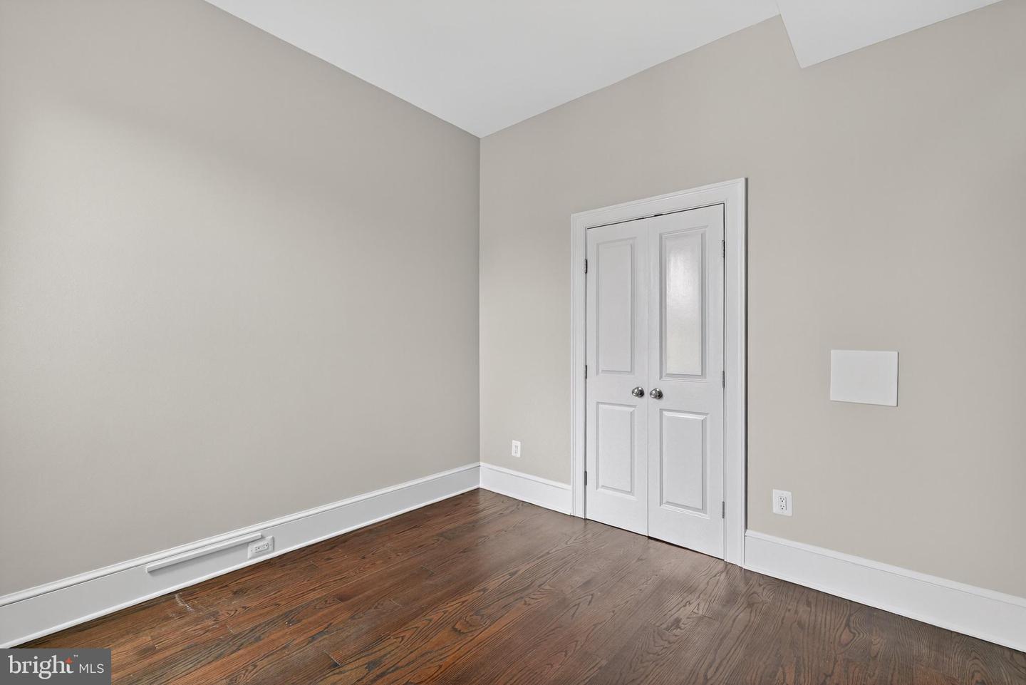 114 4TH ST NE, WASHINGTON, District Of Columbia 20002, 4 Bedrooms Bedrooms, ,3 BathroomsBathrooms,Residential,For sale,114 4TH ST NE,DCDC2232728 MLS # DCDC2232728