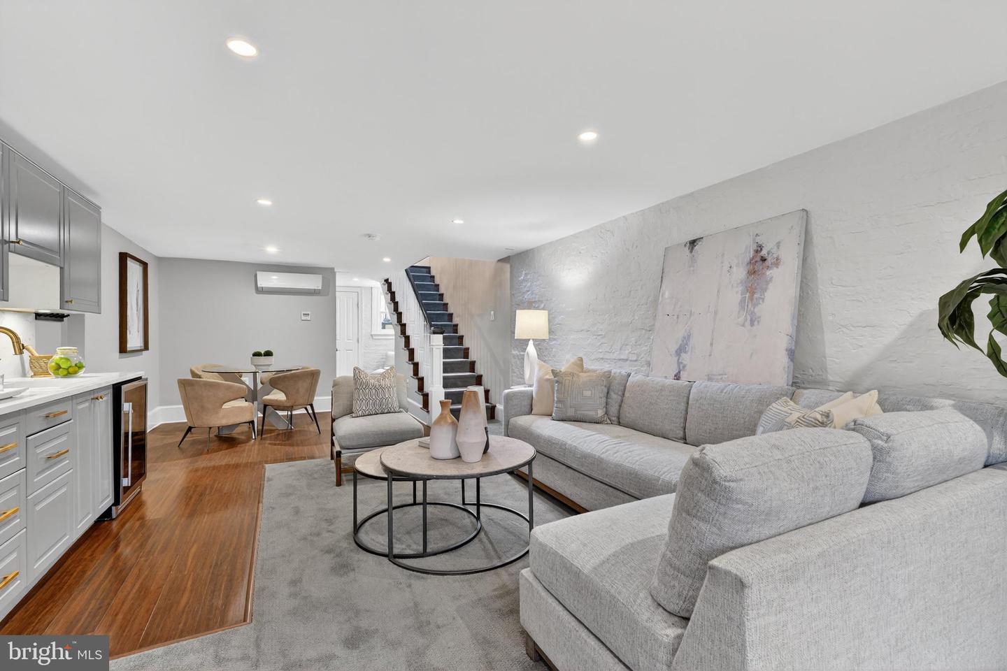 114 4TH ST NE, WASHINGTON, District Of Columbia 20002, 4 Bedrooms Bedrooms, ,3 BathroomsBathrooms,Residential,For sale,114 4TH ST NE,DCDC2232728 MLS # DCDC2232728