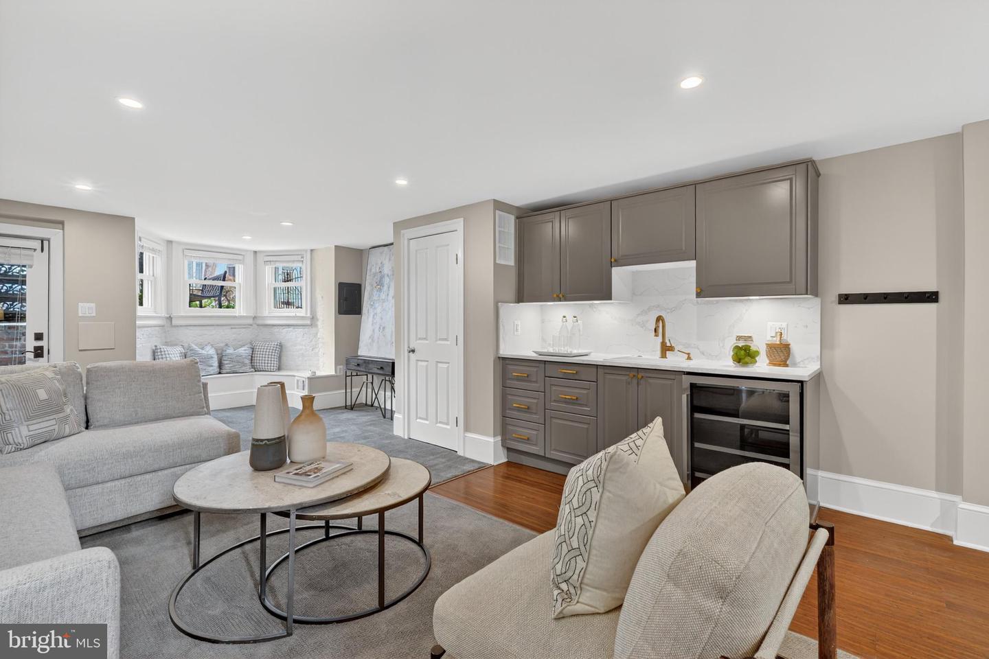 114 4TH ST NE, WASHINGTON, District Of Columbia 20002, 4 Bedrooms Bedrooms, ,3 BathroomsBathrooms,Residential,For sale,114 4TH ST NE,DCDC2232728 MLS # DCDC2232728