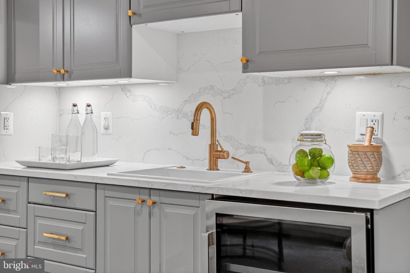 114 4TH ST NE, WASHINGTON, District Of Columbia 20002, 4 Bedrooms Bedrooms, ,3 BathroomsBathrooms,Residential,For sale,114 4TH ST NE,DCDC2232728 MLS # DCDC2232728