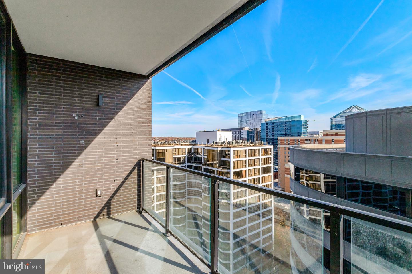 1781 N PIERCE ST #1404, ARLINGTON, Virginia 22209, 2 Bedrooms Bedrooms, 9 Rooms Rooms,2 BathroomsBathrooms,Residential,For sale,1781 N PIERCE ST #1404,VAAR2066352 MLS # VAAR2066352 1781 N PIERCE ST #1404, ARLINGTON, Virginia 22209, 2 Bedrooms Bedrooms, 9 Rooms Rooms,2 BathroomsBathrooms,Residential,For sale,1781 N PIERCE ST #1404,VAAR2066352 MLS # VAAR2066352
