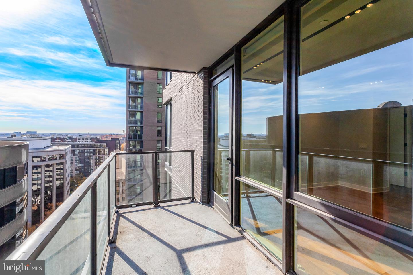 1781 N PIERCE ST #1404, ARLINGTON, Virginia 22209, 2 Bedrooms Bedrooms, 9 Rooms Rooms,2 BathroomsBathrooms,Residential,For sale,1781 N PIERCE ST #1404,VAAR2066352 MLS # VAAR2066352 1781 N PIERCE ST #1404, ARLINGTON, Virginia 22209, 2 Bedrooms Bedrooms, 9 Rooms Rooms,2 BathroomsBathrooms,Residential,For sale,1781 N PIERCE ST #1404,VAAR2066352 MLS # VAAR2066352