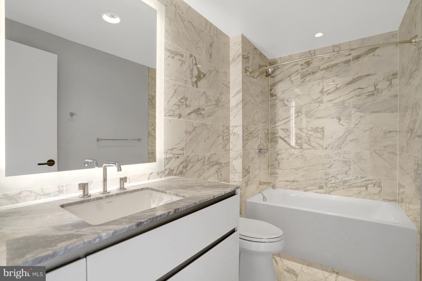 1781 N PIERCE ST #1404, ARLINGTON, Virginia 22209, 2 Bedrooms Bedrooms, 9 Rooms Rooms,2 BathroomsBathrooms,Residential,For sale,1781 N PIERCE ST #1404,VAAR2066352 MLS # VAAR2066352 1781 N PIERCE ST #1404, ARLINGTON, Virginia 22209, 2 Bedrooms Bedrooms, 9 Rooms Rooms,2 BathroomsBathrooms,Residential,For sale,1781 N PIERCE ST #1404,VAAR2066352 MLS # VAAR2066352