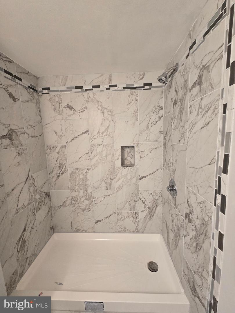 9812 HAGEL CIR, LORTON, Virginia 22079, 4 Bedrooms Bedrooms, ,2 BathroomsBathrooms,Residential,For sale,9812 HAGEL CIR,VAFX2280132 MLS # VAFX2280132