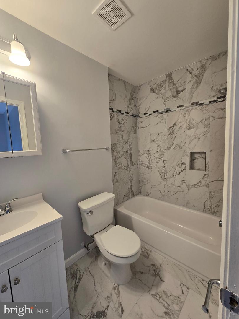 9812 HAGEL CIR, LORTON, Virginia 22079, 4 Bedrooms Bedrooms, ,2 BathroomsBathrooms,Residential,For sale,9812 HAGEL CIR,VAFX2280132 MLS # VAFX2280132