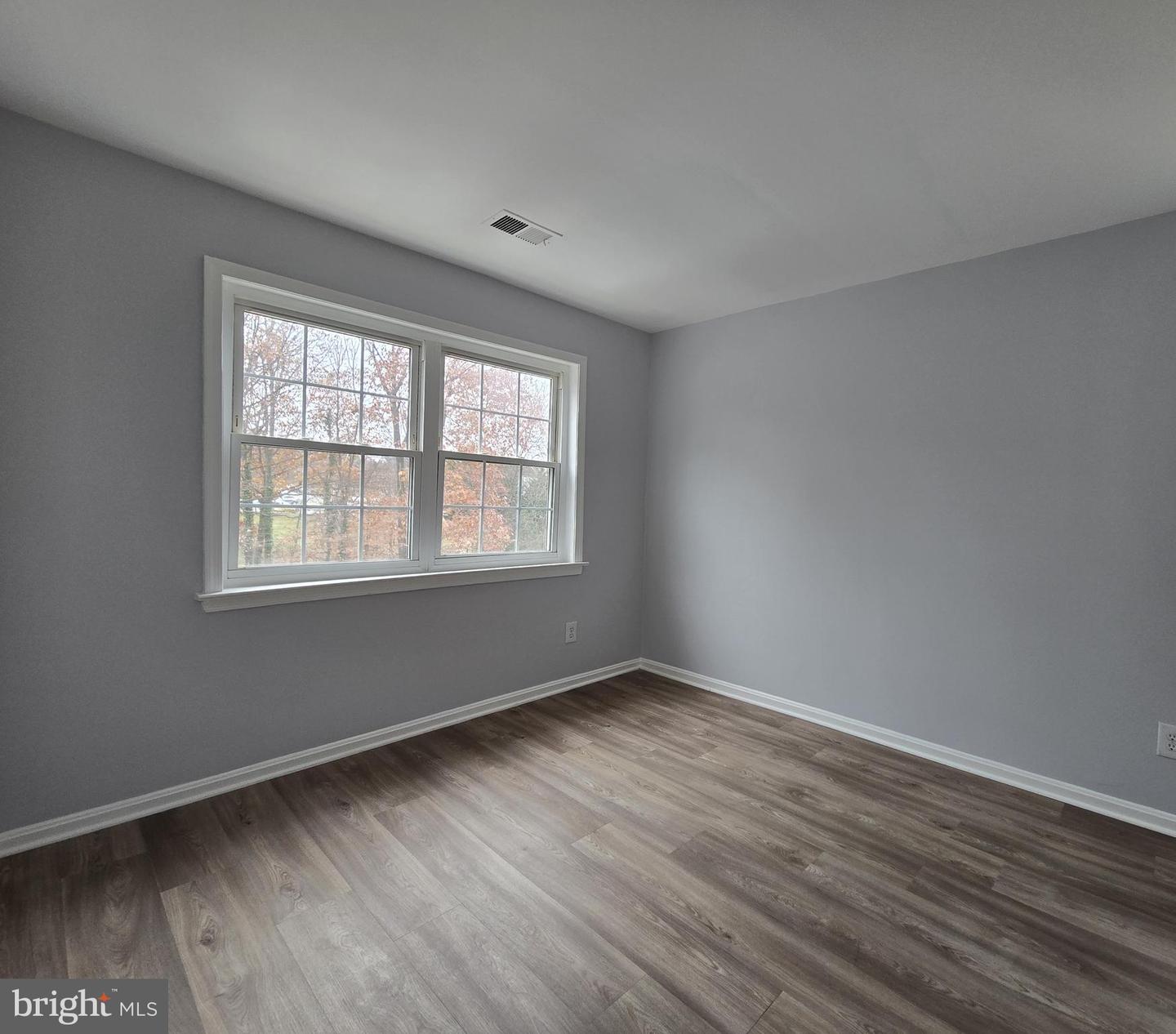 9812 HAGEL CIR, LORTON, Virginia 22079, 4 Bedrooms Bedrooms, ,2 BathroomsBathrooms,Residential,For sale,9812 HAGEL CIR,VAFX2280132 MLS # VAFX2280132