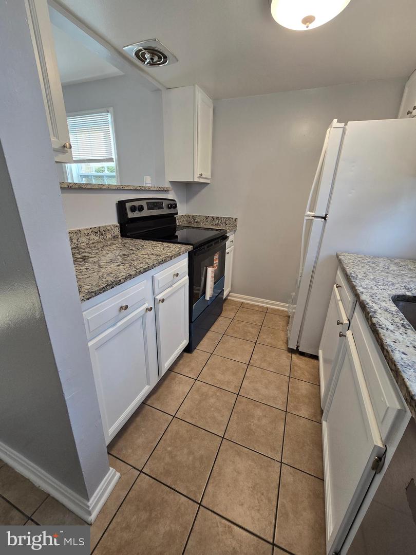 9812 HAGEL CIR, LORTON, Virginia 22079, 4 Bedrooms Bedrooms, ,2 BathroomsBathrooms,Residential,For sale,9812 HAGEL CIR,VAFX2280132 MLS # VAFX2280132