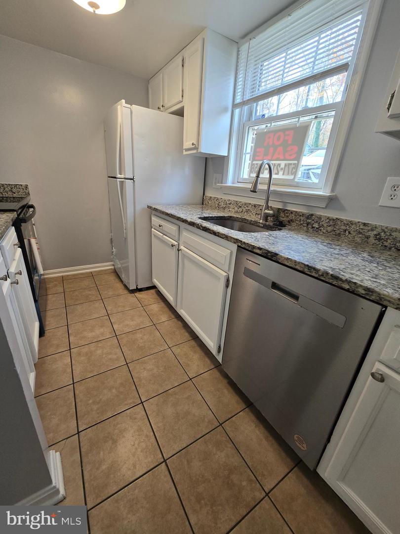 9812 HAGEL CIR, LORTON, Virginia 22079, 4 Bedrooms Bedrooms, ,2 BathroomsBathrooms,Residential,For sale,9812 HAGEL CIR,VAFX2280132 MLS # VAFX2280132