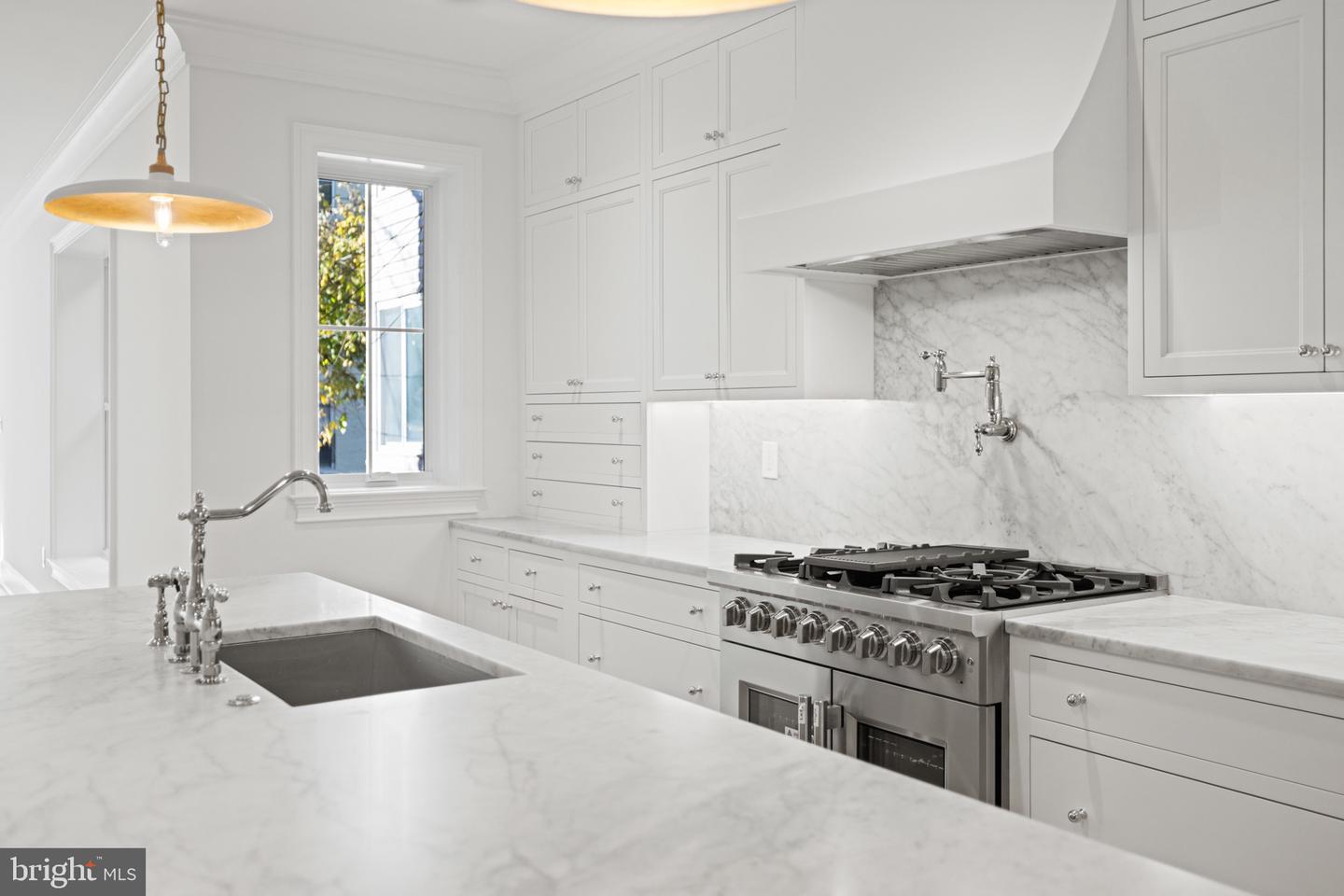 25 T ST NW, WASHINGTON, District Of Columbia 20010, 4 Bedrooms Bedrooms, ,3 BathroomsBathrooms,Residential,For sale,25 T ST NW,DCDC2232742 MLS # DCDC2232742