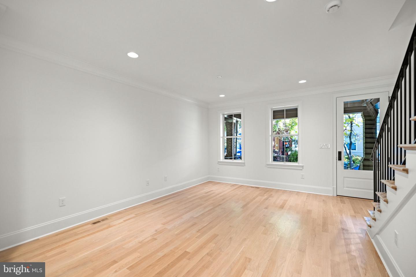 25 T ST NW, WASHINGTON, District Of Columbia 20010, 4 Bedrooms Bedrooms, ,3 BathroomsBathrooms,Residential,For sale,25 T ST NW,DCDC2232742 MLS # DCDC2232742