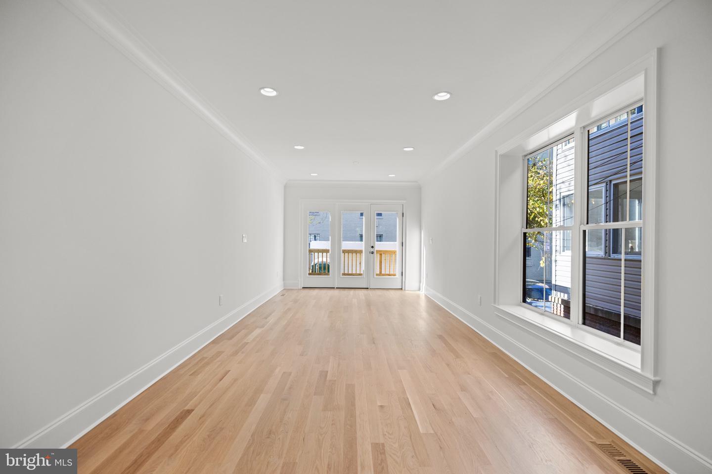 25 T ST NW, WASHINGTON, District Of Columbia 20010, 4 Bedrooms Bedrooms, ,3 BathroomsBathrooms,Residential,For sale,25 T ST NW,DCDC2232742 MLS # DCDC2232742