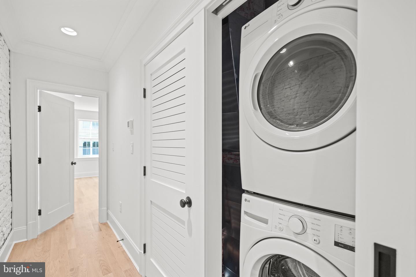 25 T ST NW, WASHINGTON, District Of Columbia 20010, 4 Bedrooms Bedrooms, ,3 BathroomsBathrooms,Residential,For sale,25 T ST NW,DCDC2232742 MLS # DCDC2232742