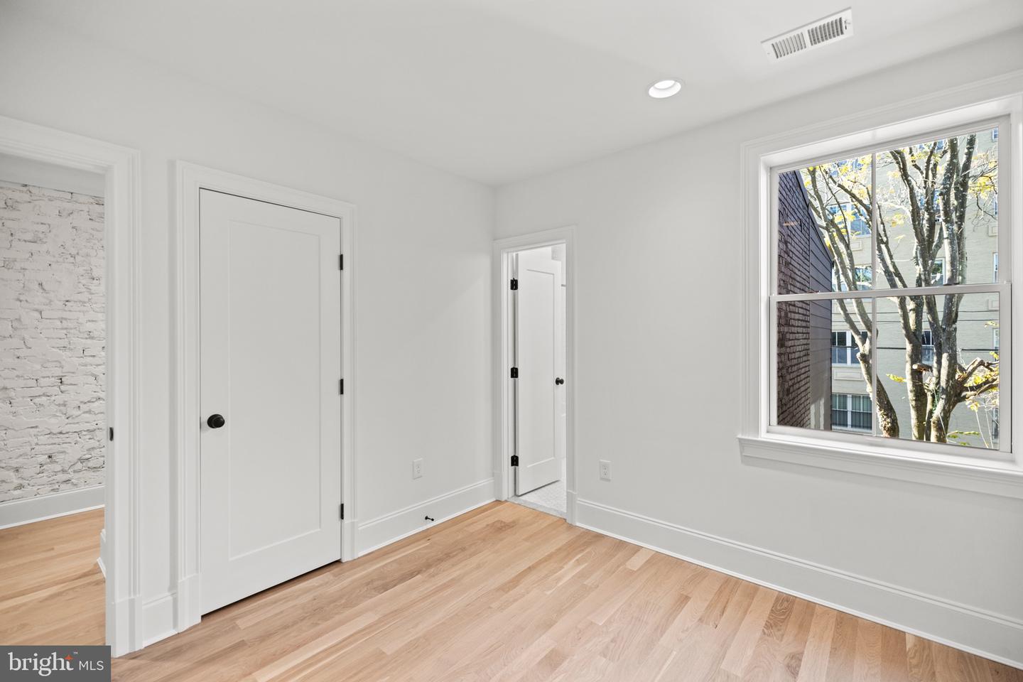 25 T ST NW, WASHINGTON, District Of Columbia 20010, 4 Bedrooms Bedrooms, ,3 BathroomsBathrooms,Residential,For sale,25 T ST NW,DCDC2232742 MLS # DCDC2232742