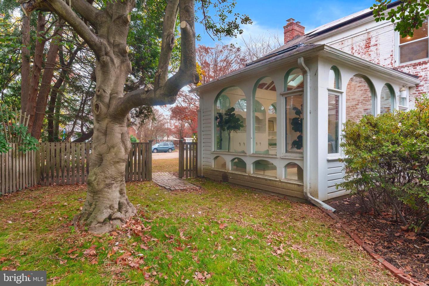 5431 41ST NW, WASHINGTON, District Of Columbia 20015, 4 Bedrooms Bedrooms, ,4 BathroomsBathrooms,Residential,For sale,5431 41ST NW,DCDC2232762 MLS # DCDC2232762