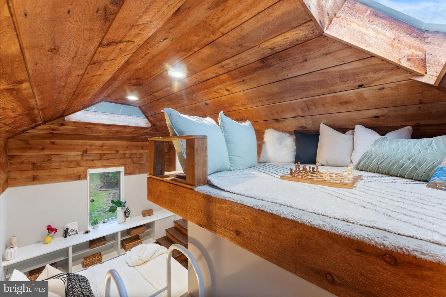 5431 41ST NW, WASHINGTON, District Of Columbia 20015, 4 Bedrooms Bedrooms, ,4 BathroomsBathrooms,Residential,For sale,5431 41ST NW,DCDC2232762 MLS # DCDC2232762