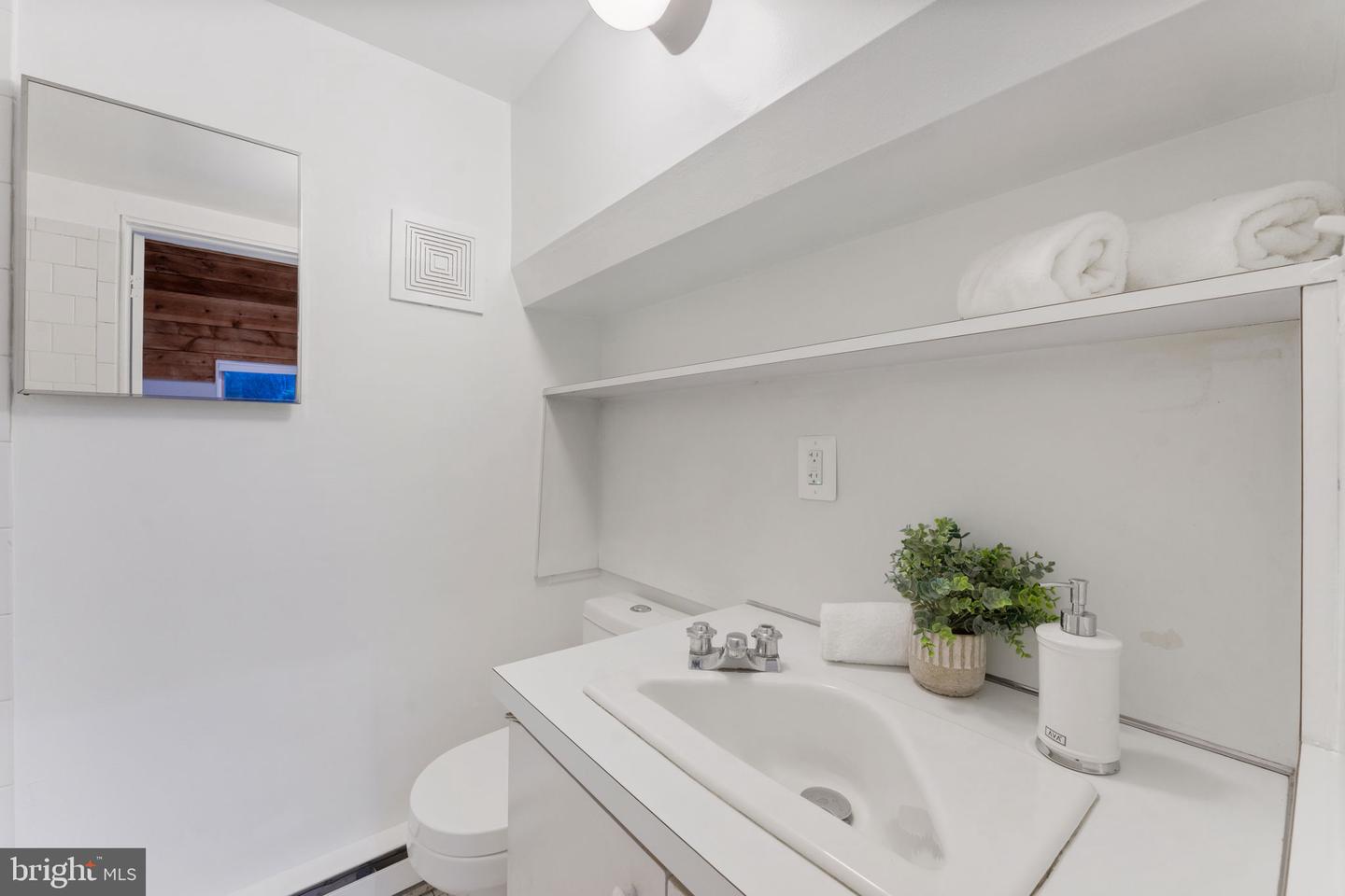 5431 41ST NW, WASHINGTON, District Of Columbia 20015, 4 Bedrooms Bedrooms, ,4 BathroomsBathrooms,Residential,For sale,5431 41ST NW,DCDC2232762 MLS # DCDC2232762