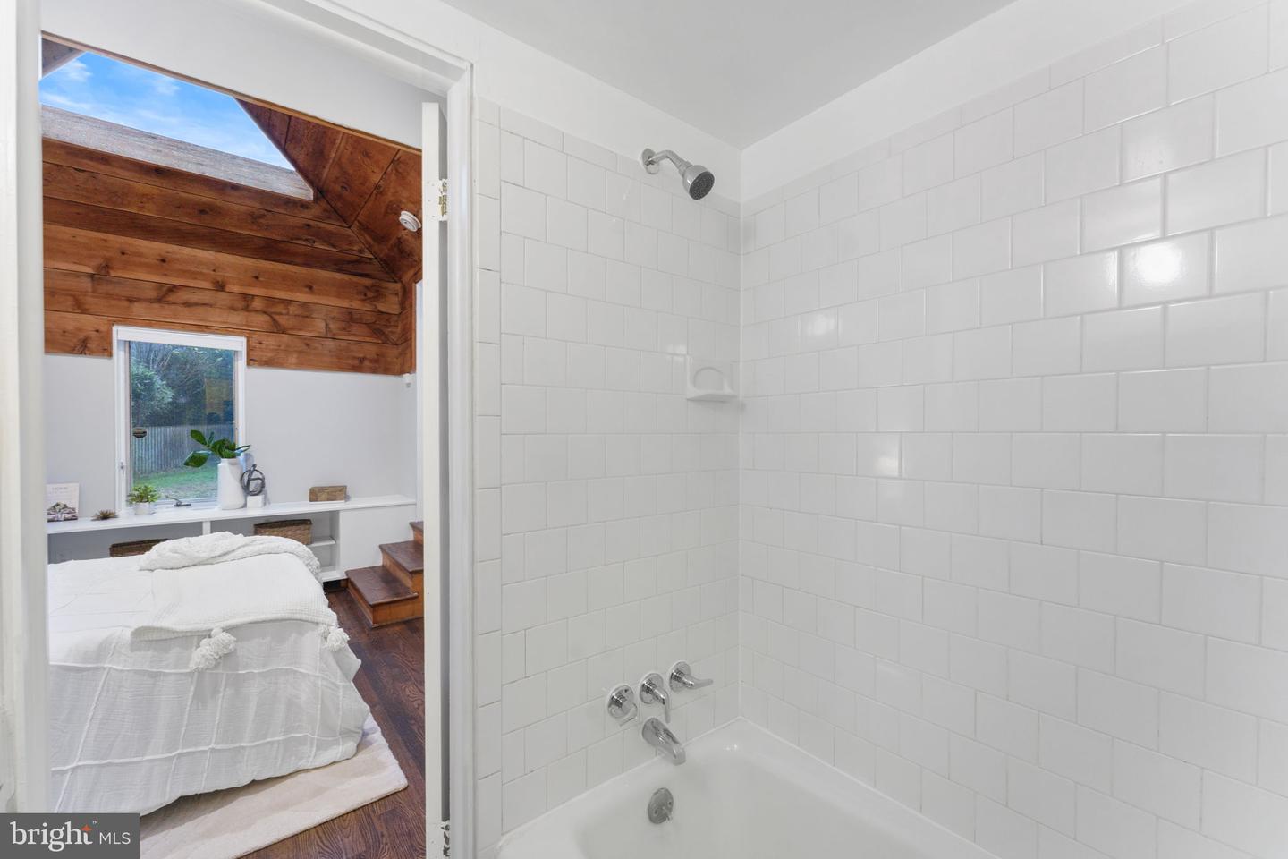 5431 41ST NW, WASHINGTON, District Of Columbia 20015, 4 Bedrooms Bedrooms, ,4 BathroomsBathrooms,Residential,For sale,5431 41ST NW,DCDC2232762 MLS # DCDC2232762