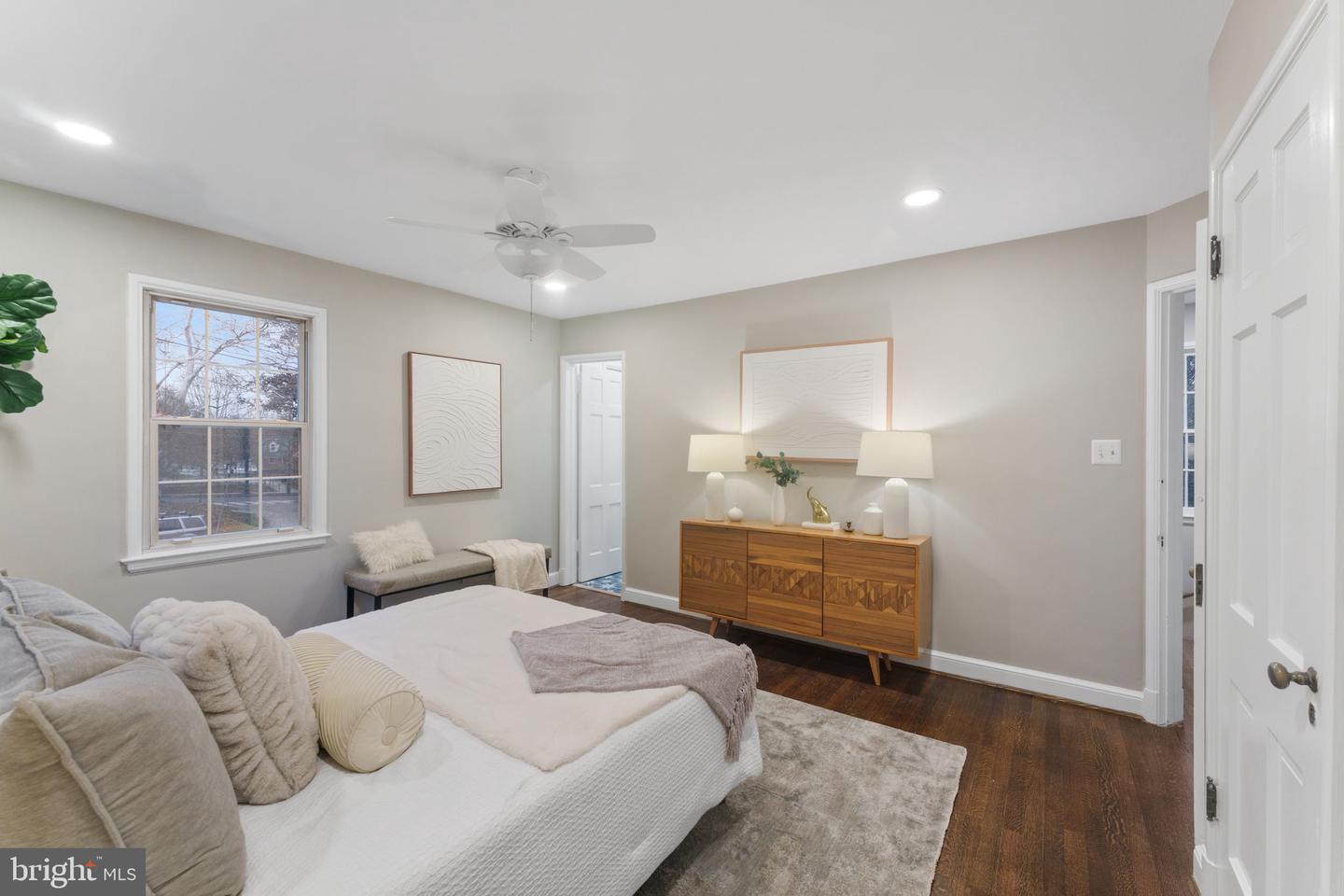 5431 41ST NW, WASHINGTON, District Of Columbia 20015, 4 Bedrooms Bedrooms, ,4 BathroomsBathrooms,Residential,For sale,5431 41ST NW,DCDC2232762 MLS # DCDC2232762