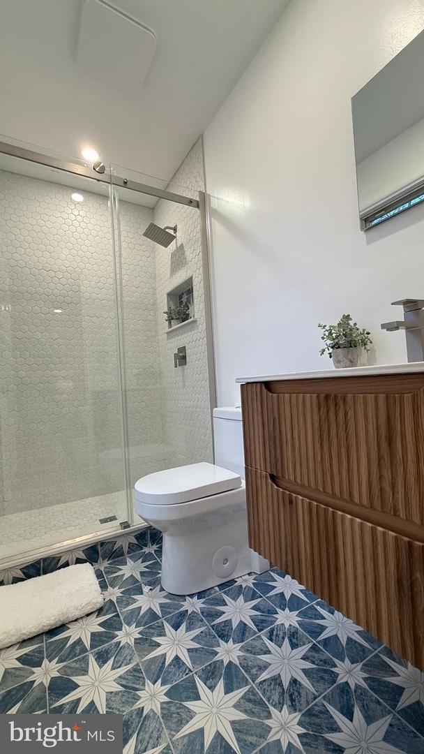 5431 41ST NW, WASHINGTON, District Of Columbia 20015, 4 Bedrooms Bedrooms, ,4 BathroomsBathrooms,Residential,For sale,5431 41ST NW,DCDC2232762 MLS # DCDC2232762