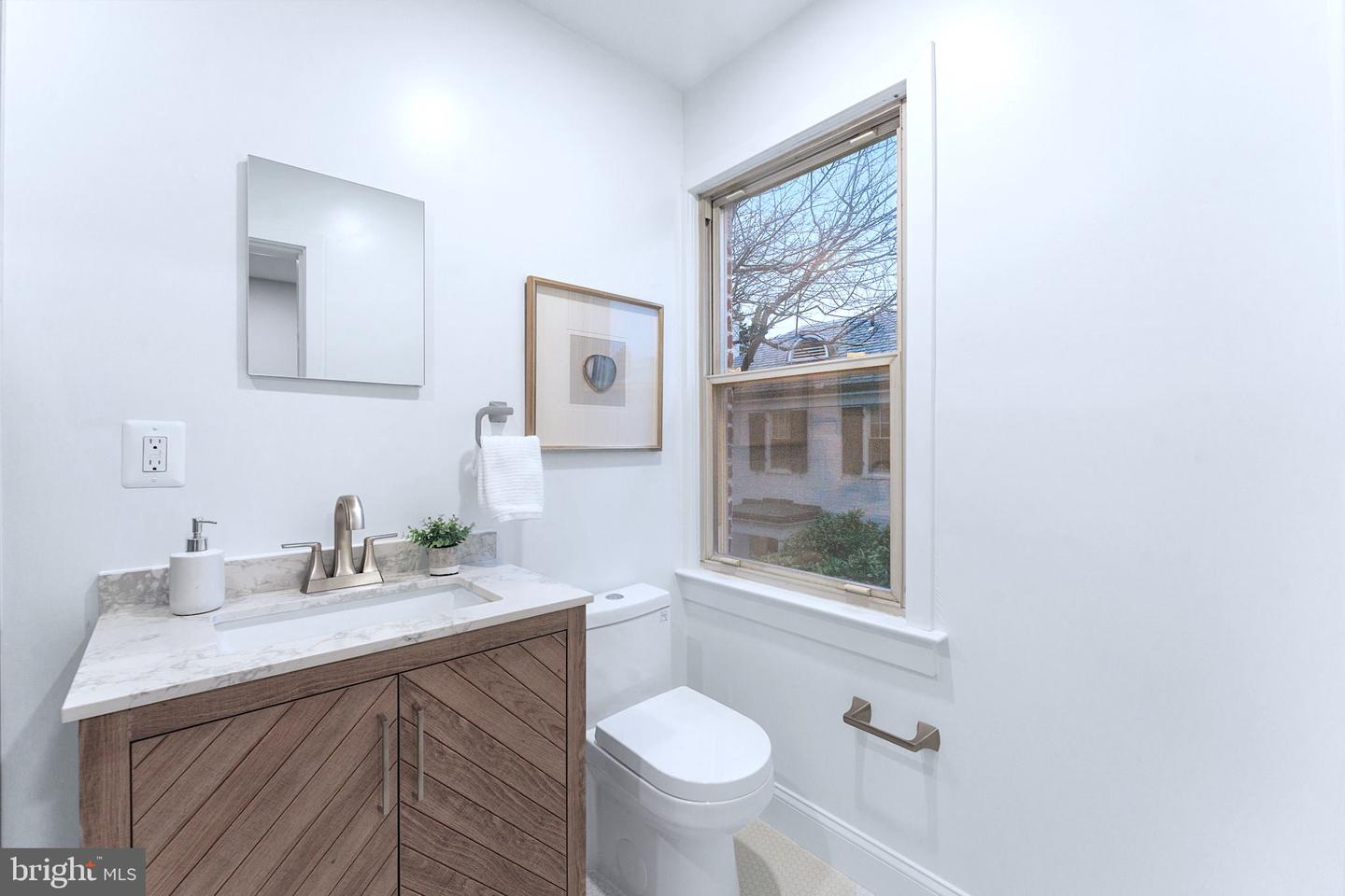 5431 41ST NW, WASHINGTON, District Of Columbia 20015, 4 Bedrooms Bedrooms, ,4 BathroomsBathrooms,Residential,For sale,5431 41ST NW,DCDC2232762 MLS # DCDC2232762