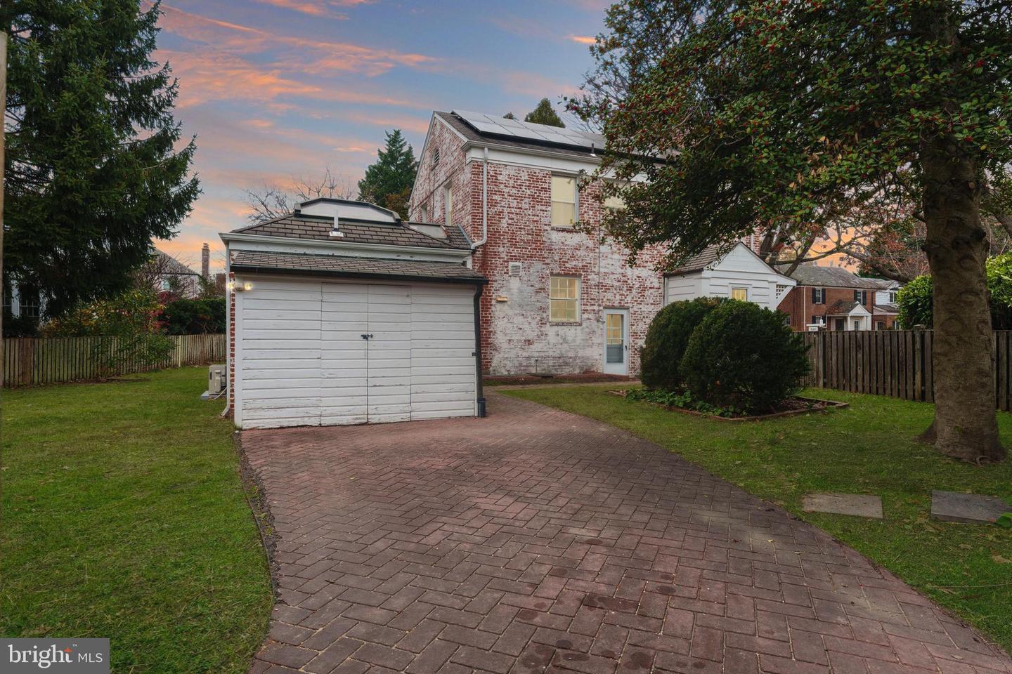 5431 41ST NW, WASHINGTON, District Of Columbia 20015, 4 Bedrooms Bedrooms, ,4 BathroomsBathrooms,Residential,For sale,5431 41ST NW,DCDC2232762 MLS # DCDC2232762