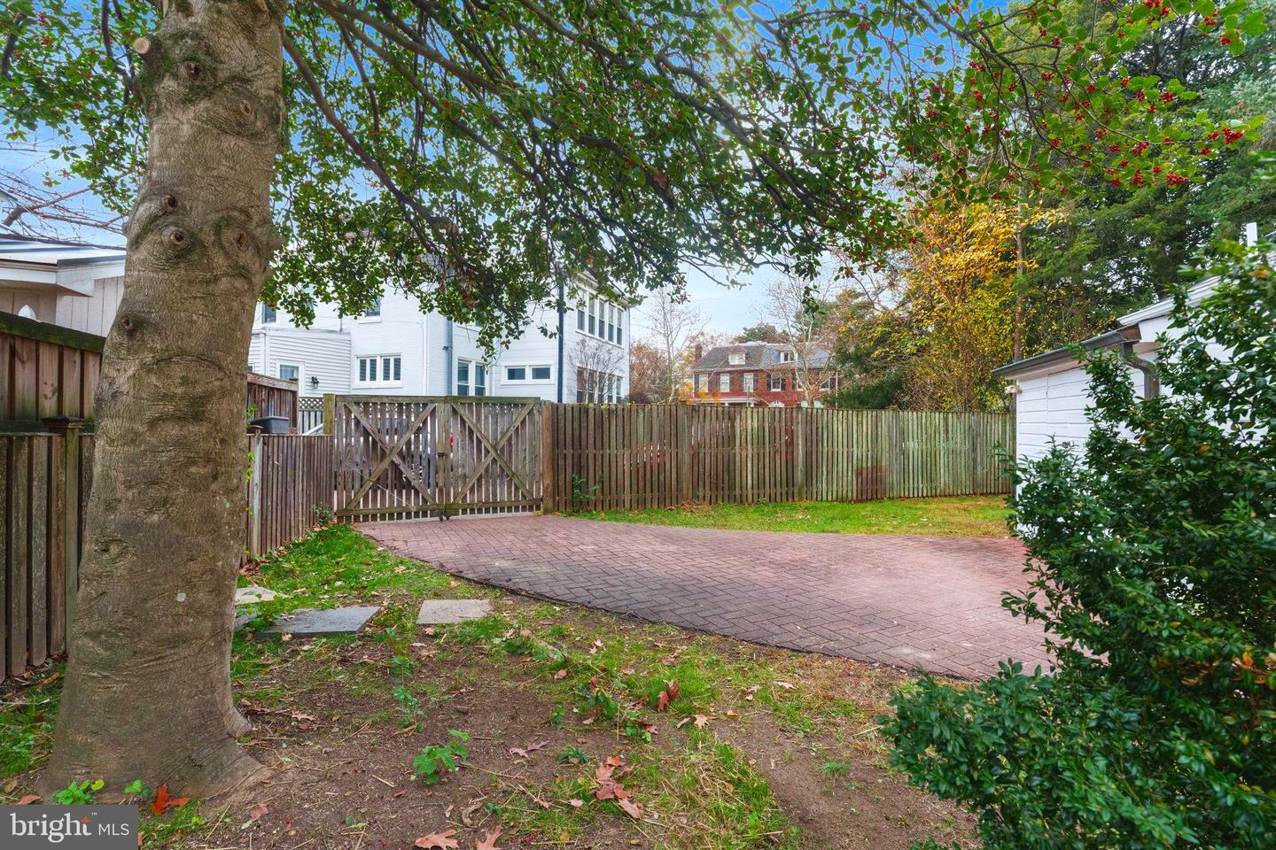 5431 41ST NW, WASHINGTON, District Of Columbia 20015, 4 Bedrooms Bedrooms, ,4 BathroomsBathrooms,Residential,For sale,5431 41ST NW,DCDC2232762 MLS # DCDC2232762