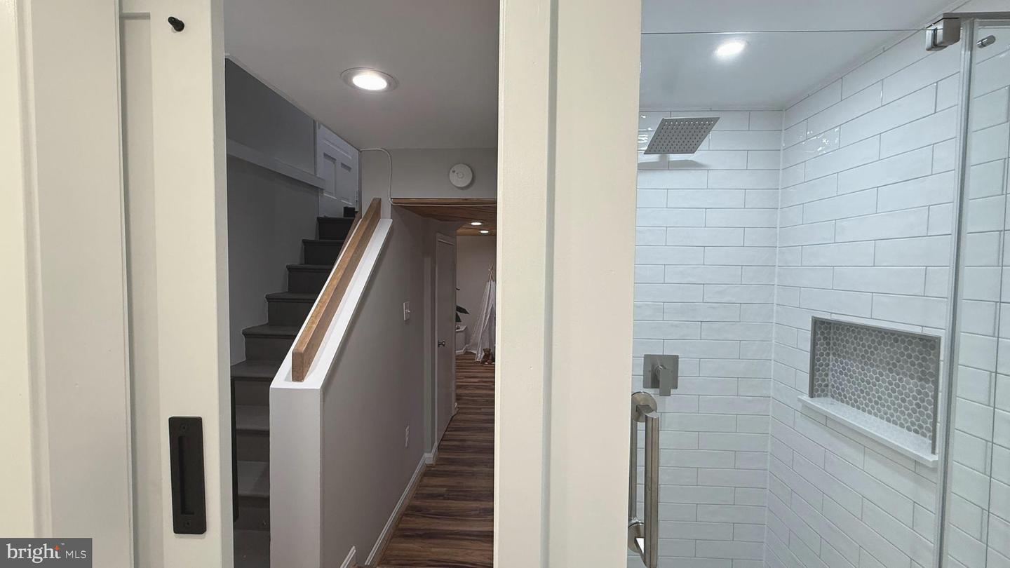 5431 41ST NW, WASHINGTON, District Of Columbia 20015, 4 Bedrooms Bedrooms, ,4 BathroomsBathrooms,Residential,For sale,5431 41ST NW,DCDC2232762 MLS # DCDC2232762