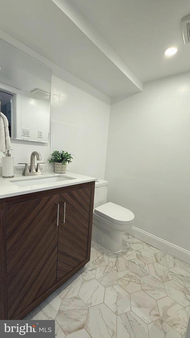 5431 41ST NW, WASHINGTON, District Of Columbia 20015, 4 Bedrooms Bedrooms, ,4 BathroomsBathrooms,Residential,For sale,5431 41ST NW,DCDC2232762 MLS # DCDC2232762