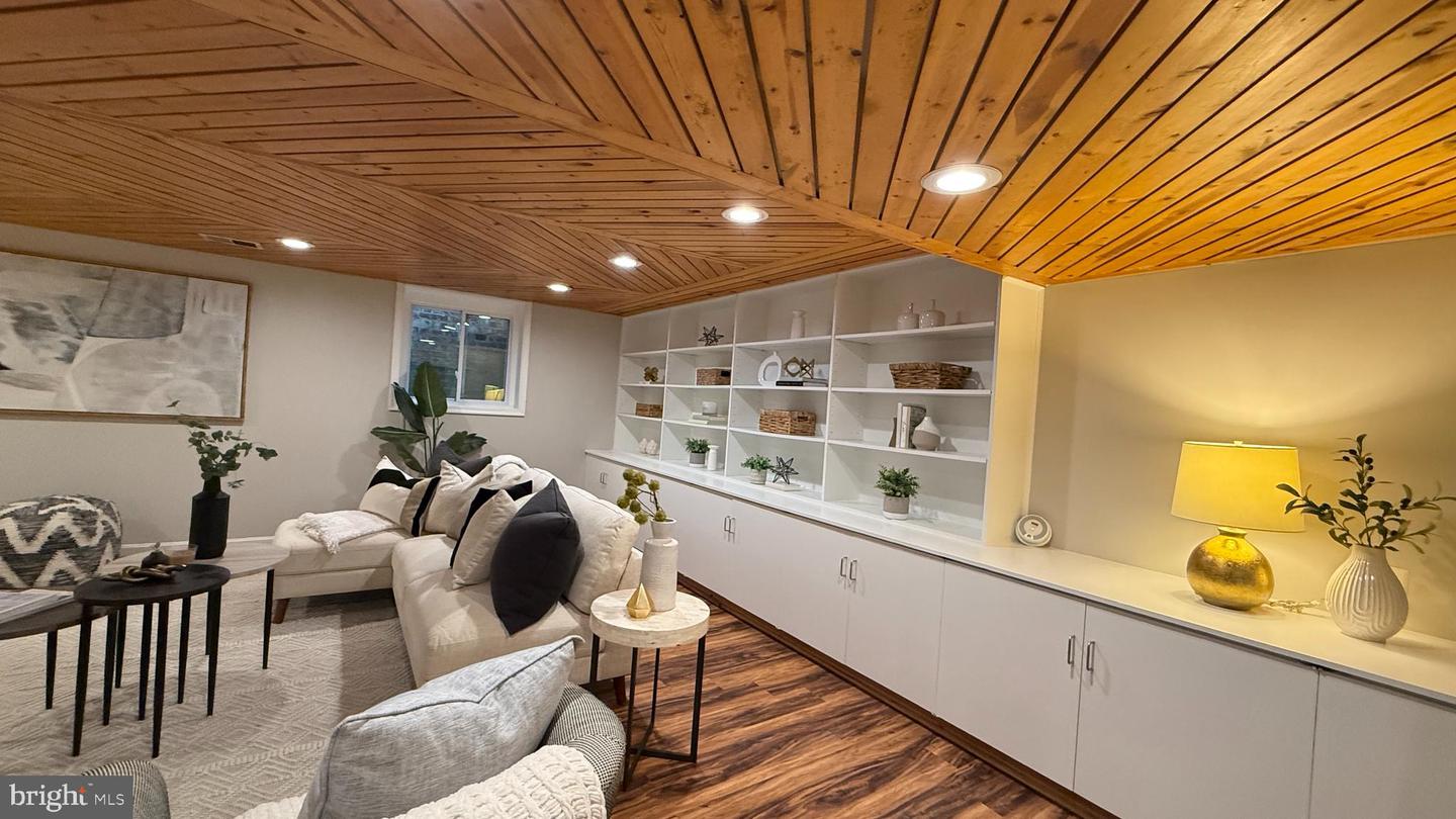 5431 41ST NW, WASHINGTON, District Of Columbia 20015, 4 Bedrooms Bedrooms, ,4 BathroomsBathrooms,Residential,For sale,5431 41ST NW,DCDC2232762 MLS # DCDC2232762