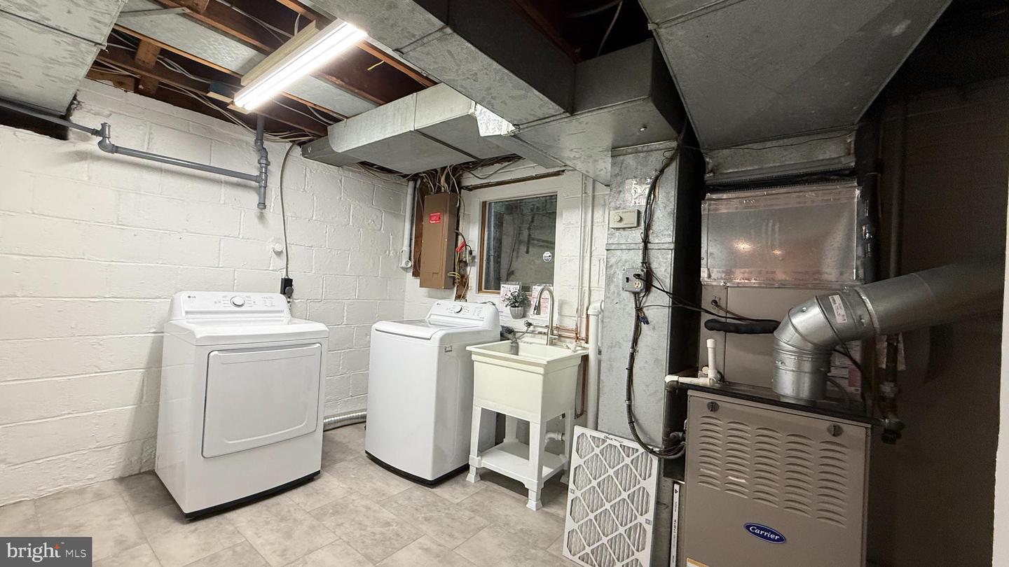 5431 41ST NW, WASHINGTON, District Of Columbia 20015, 4 Bedrooms Bedrooms, ,4 BathroomsBathrooms,Residential,For sale,5431 41ST NW,DCDC2232762 MLS # DCDC2232762