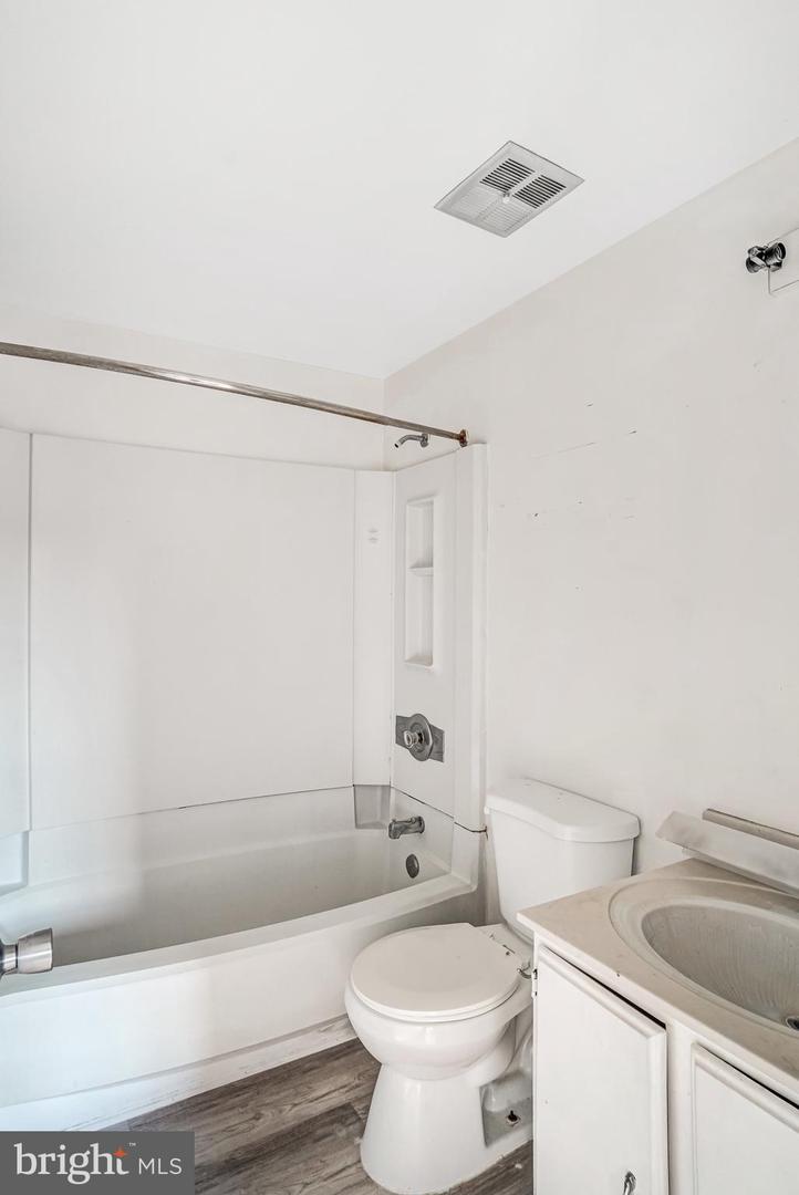 8329 GEORGIAN CT, MANASSAS, Virginia 20110, 3 Bedrooms Bedrooms, ,2 BathroomsBathrooms,Residential,For sale,8329 GEORGIAN CT,VAMN2009542 MLS # VAMN2009542