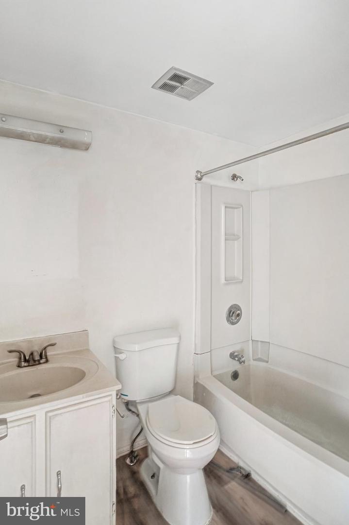 8329 GEORGIAN CT, MANASSAS, Virginia 20110, 3 Bedrooms Bedrooms, ,2 BathroomsBathrooms,Residential,For sale,8329 GEORGIAN CT,VAMN2009542 MLS # VAMN2009542