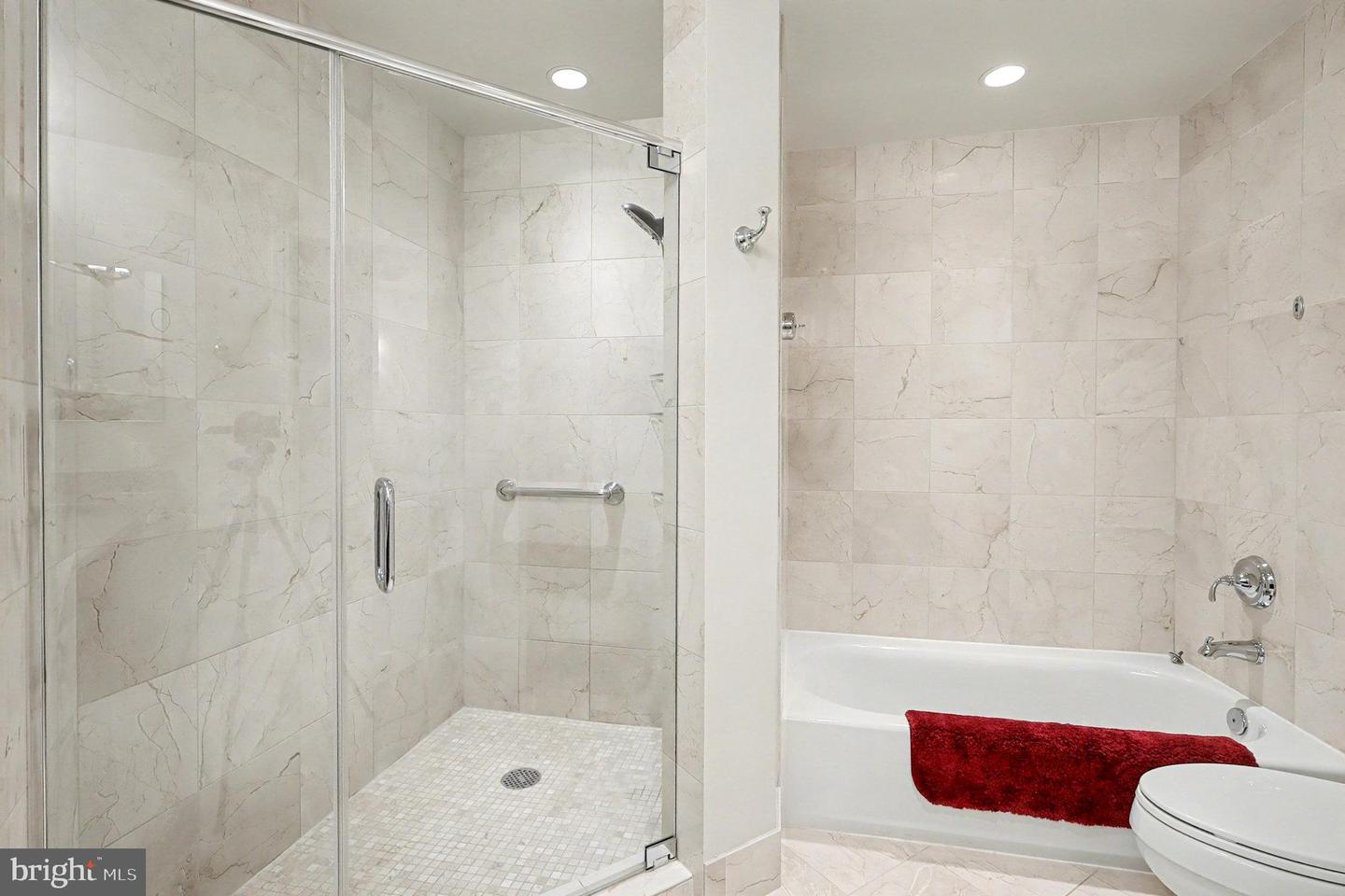 8220 CRESTWOOD HEIGHTS DR #807, MCLEAN, Virginia 22102, 2 Bedrooms Bedrooms, 6 Rooms Rooms,2 BathroomsBathrooms,Residential,For sale,8220 CRESTWOOD HEIGHTS DR #807,VAFX2278278 MLS # VAFX2278278