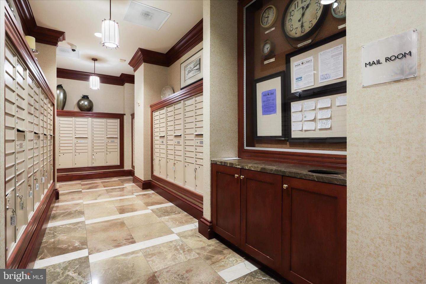 8220 CRESTWOOD HEIGHTS DR #807, MCLEAN, Virginia 22102, 2 Bedrooms Bedrooms, 6 Rooms Rooms,2 BathroomsBathrooms,Residential,For sale,8220 CRESTWOOD HEIGHTS DR #807,VAFX2278278 MLS # VAFX2278278