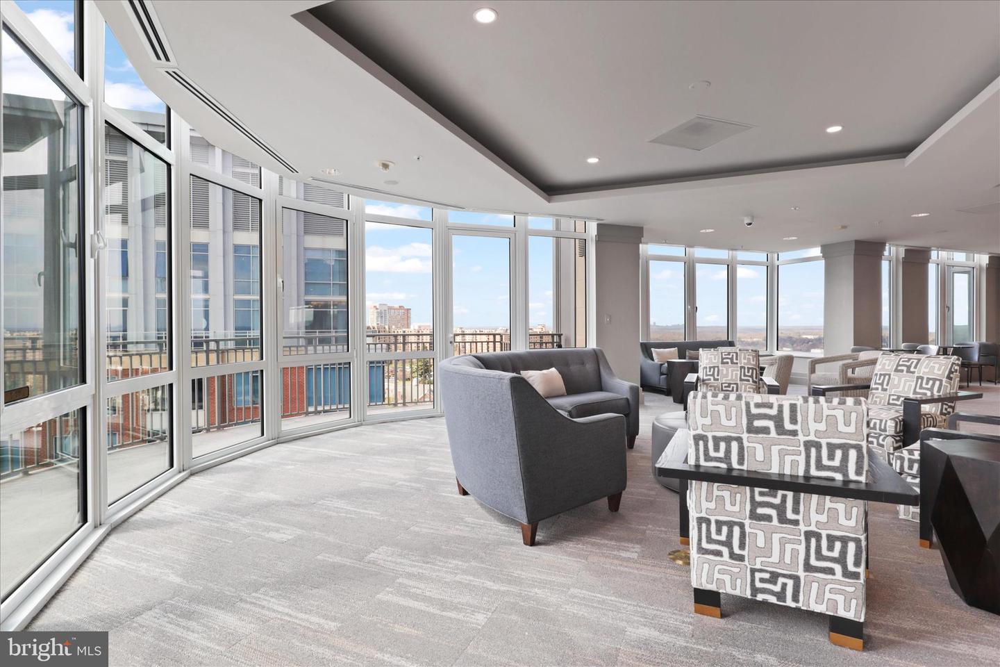 8220 CRESTWOOD HEIGHTS DR #807, MCLEAN, Virginia 22102, 2 Bedrooms Bedrooms, 6 Rooms Rooms,2 BathroomsBathrooms,Residential,For sale,8220 CRESTWOOD HEIGHTS DR #807,VAFX2278278 MLS # VAFX2278278