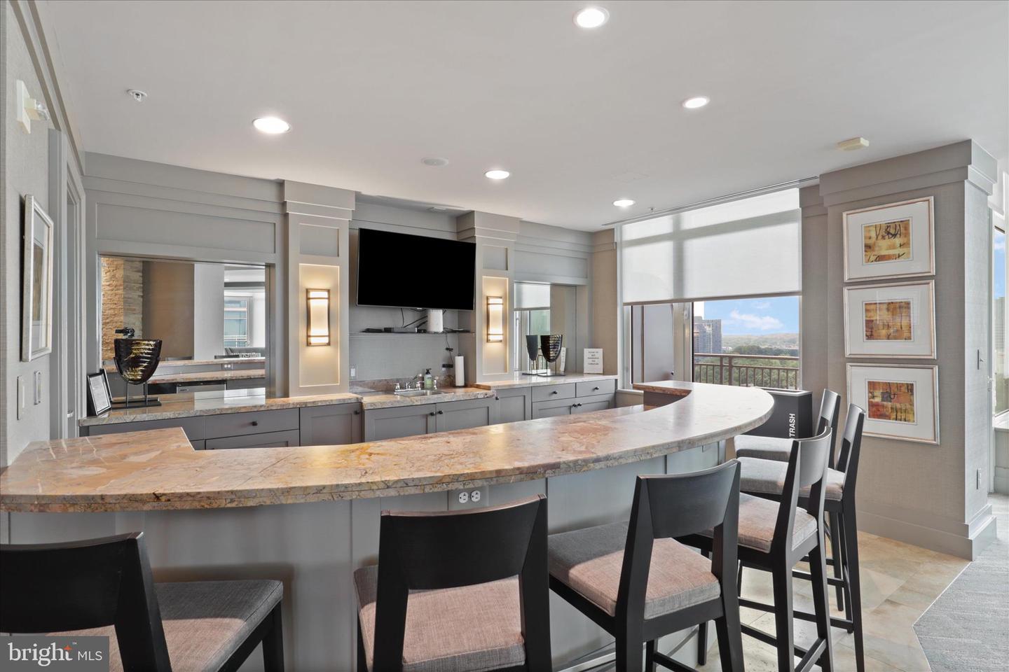 8220 CRESTWOOD HEIGHTS DR #807, MCLEAN, Virginia 22102, 2 Bedrooms Bedrooms, 6 Rooms Rooms,2 BathroomsBathrooms,Residential,For sale,8220 CRESTWOOD HEIGHTS DR #807,VAFX2278278 MLS # VAFX2278278